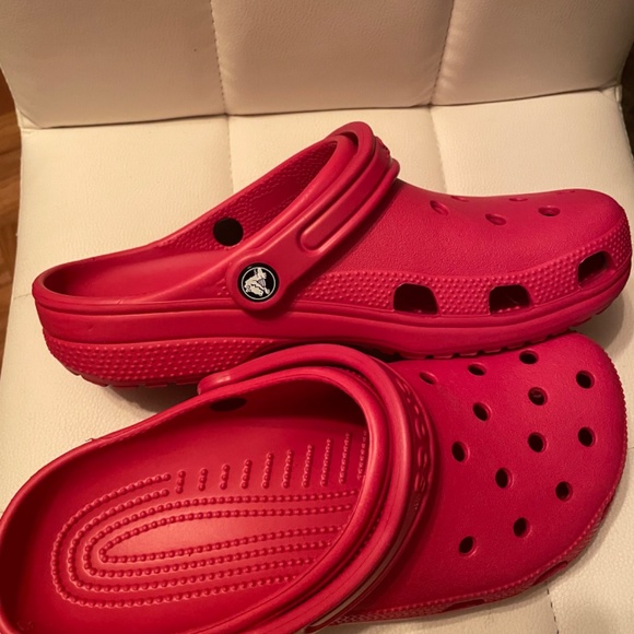 Crocs Red - Picture 2 of 3